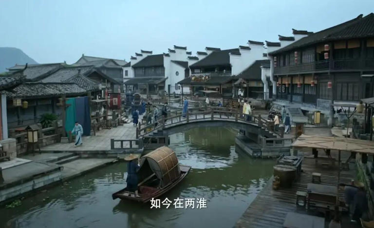 假山假景假脸！央八《大生意人》的爆火，打脸了多少流水线年代剧！