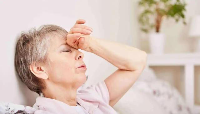 糖尿病一点红薯不能吃？医生劝告：不想糖尿病恶化，这5物要少吃