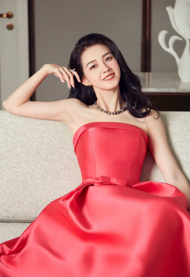 短剧一姐郭宇欣回归短剧