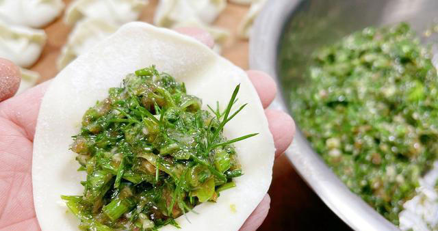 冬天包饺子，韭菜、白菜靠边站！这3种菜馅，鲜香营养，好吃不腻