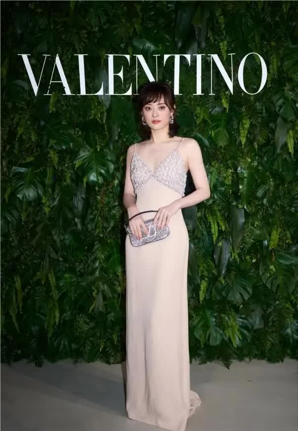 ��ٳӢ�����ʹ�䣬���崩��߼�������Ů�˾͵û��磡