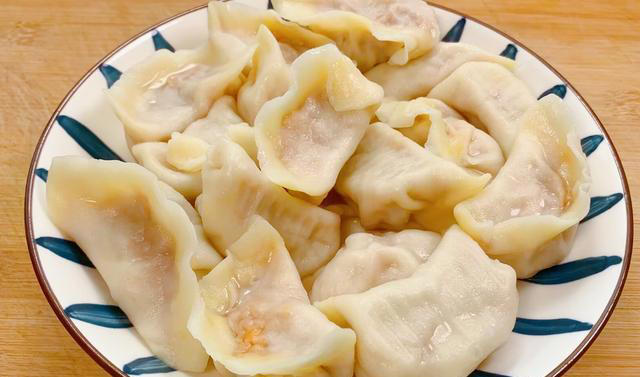 冬天包饺子，韭菜、白菜靠边站！这3种菜馅，鲜香营养，好吃不腻