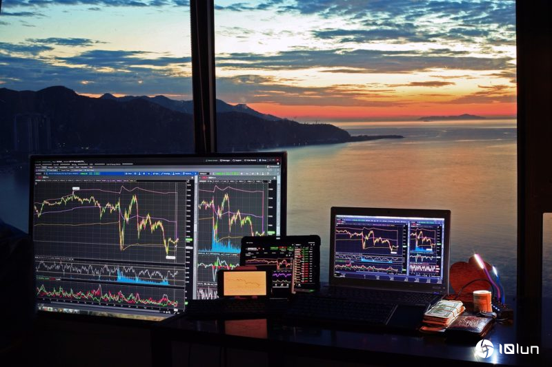 麦可贝瑞下一个“大空头”：深挖AI泡沫理论依据