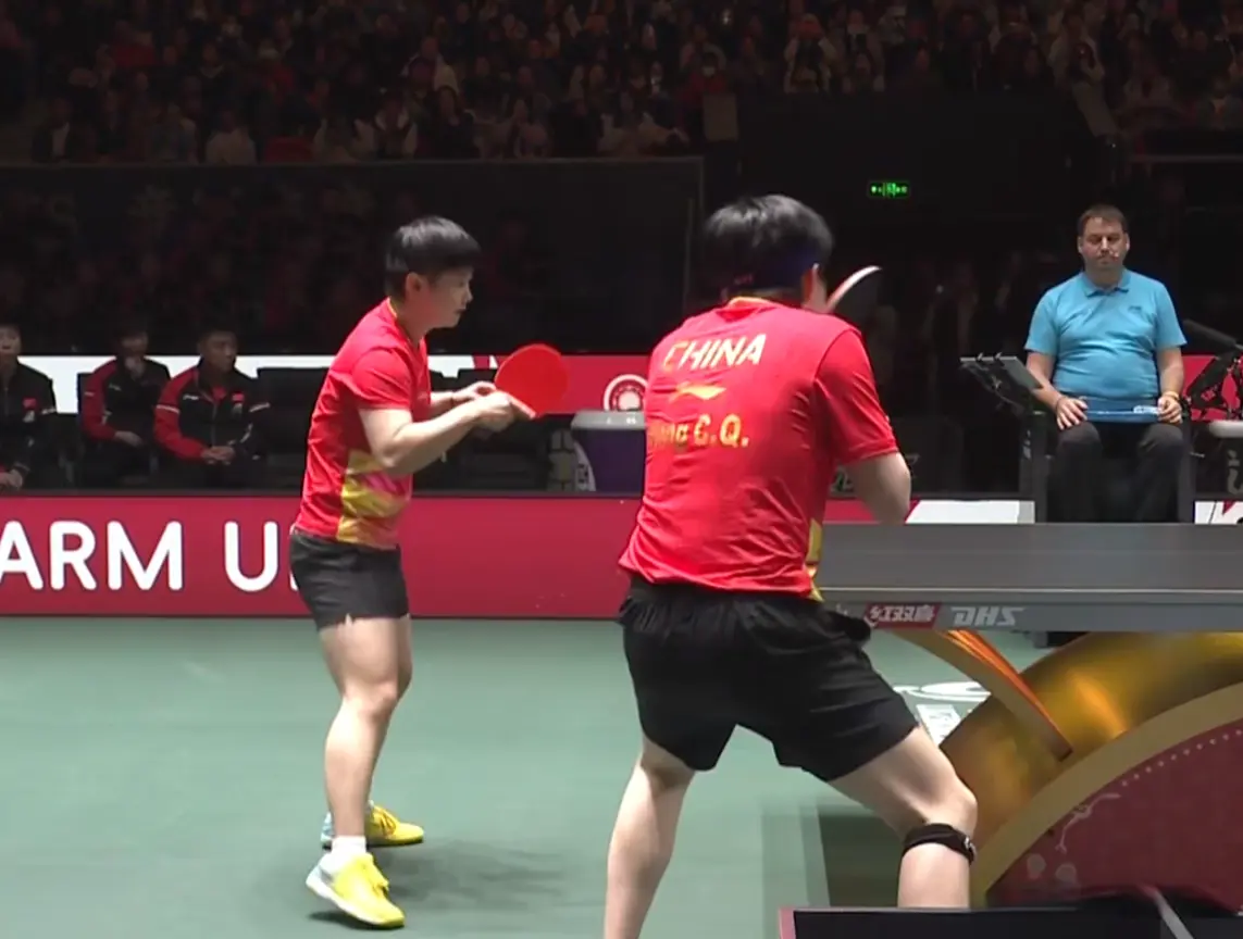 坚定战术！王楚钦孙颖莎横扫黄镇廷杜凯琹！国乒3 0中国香港！ 