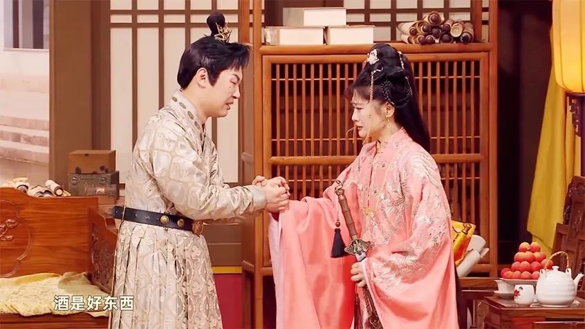 《喜人2》半决赛演员拼命搞笑，评委却在谈内涵？综艺开始卷深刻了