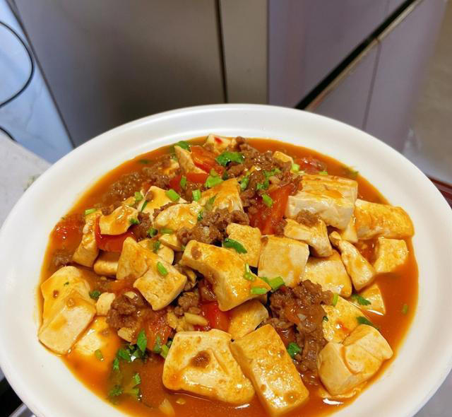 建议中老年人多吃高钾食物，腿脚有劲，肝脏有活力，人更精神