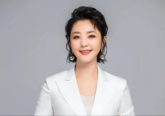 幼师毕业，却成为央视“名嘴”，全国知名，这位河北妹子的经历，太励志了