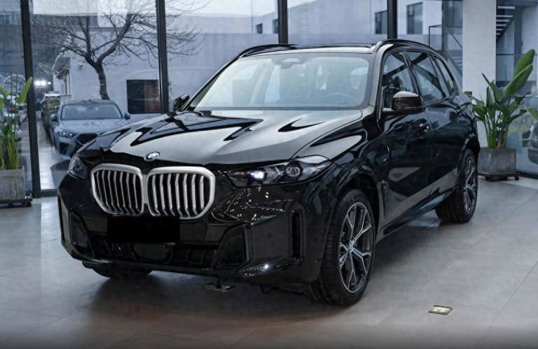 2026款宝马X5兼容性高，产品矩阵精简