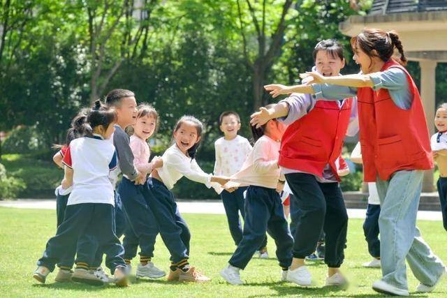 孩子有这些异常举动，可能被欺负了，父母要留意
