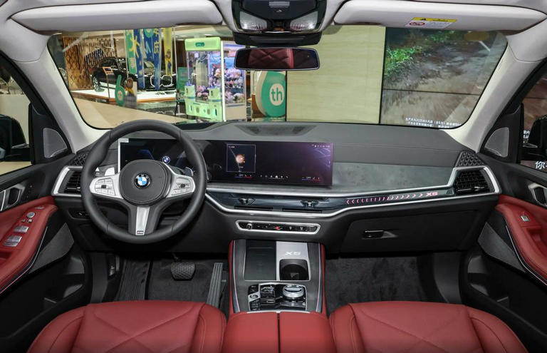 2026款宝马X5兼容性高，产品矩阵精简