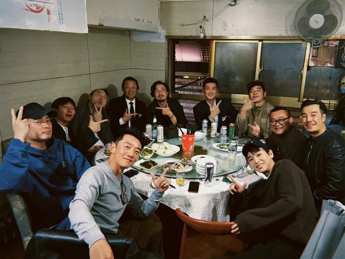 郑恺用AI修图修出争议