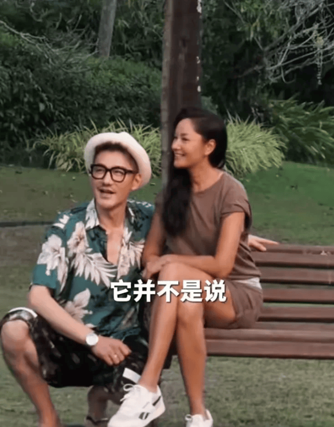 53岁瞿颖近况爆出，与男友隐居泰国9年，抚养男友与前妻两个女儿