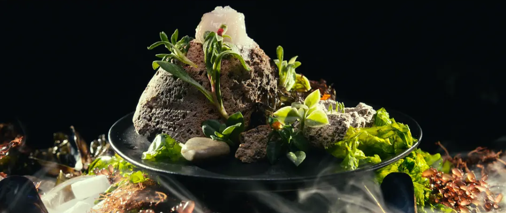 这电影一出，大家都坐不住了