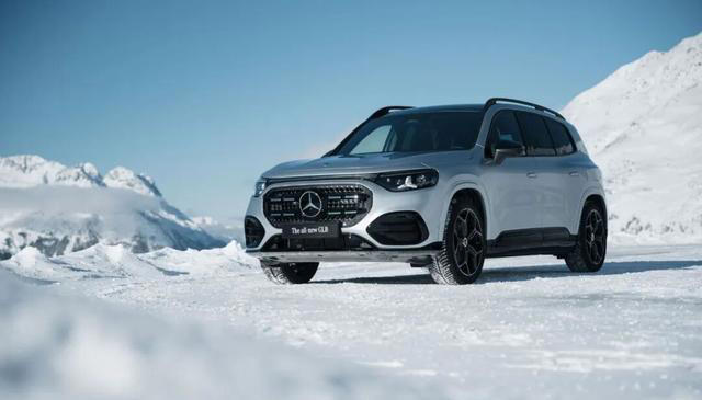 全球首发! 轴距增加，同级唯一“5+2”座豪华SUV
