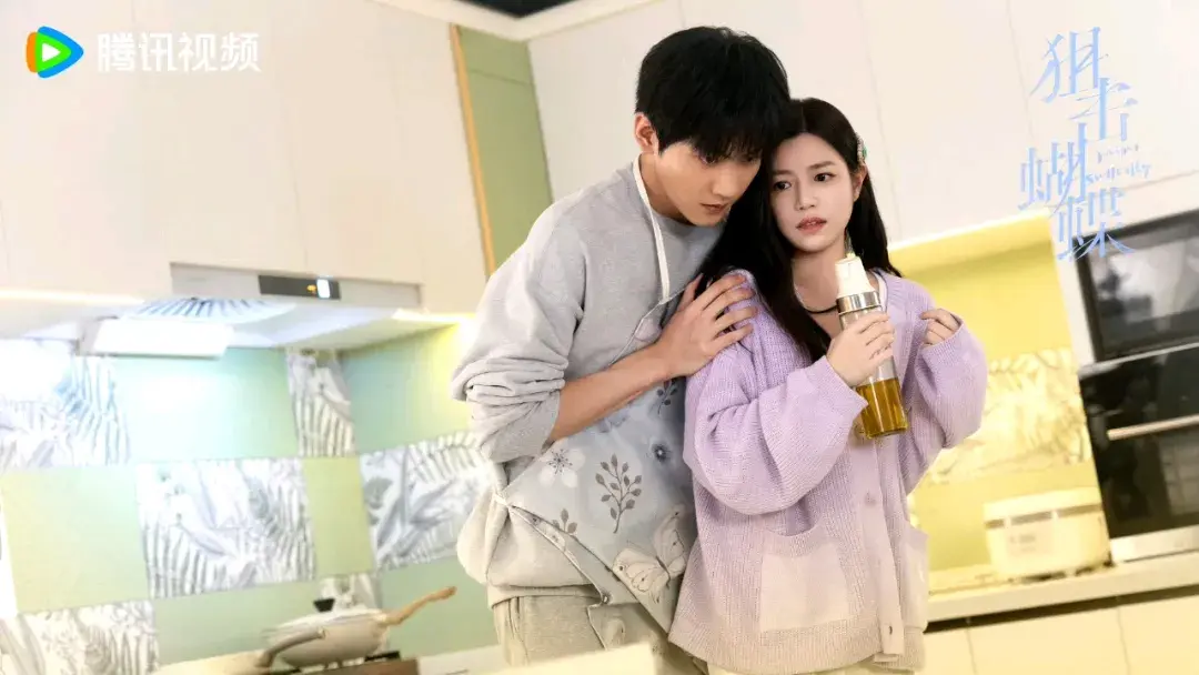 陈晓陈妍希顶峰相见！《大生意人》《狙击蝴蝶》热播，“狙击陈晓”上热搜