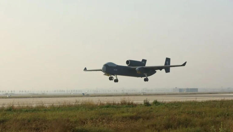 “九天”无人机成功首飞：载荷能力达6000公斤，航时12小时、转场航程7000公里