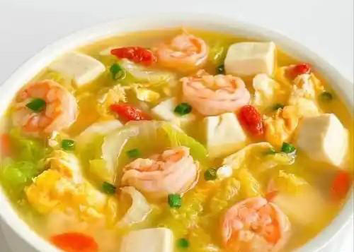 冬天手脚冰凉，多吃这八道家常菜，热乎乎从脚暖到头，温暖过冬