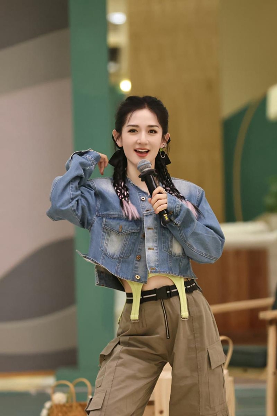 泪目!谢娜谈对快本情感：节目停了但青春没停