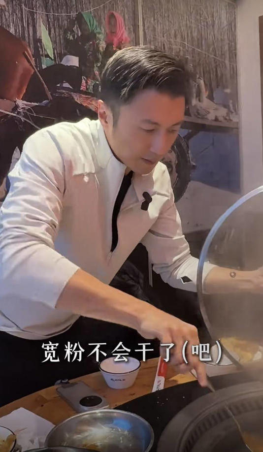 л���涫���Դ�죬��ͷ�׷������壬˵�����������š��첱������