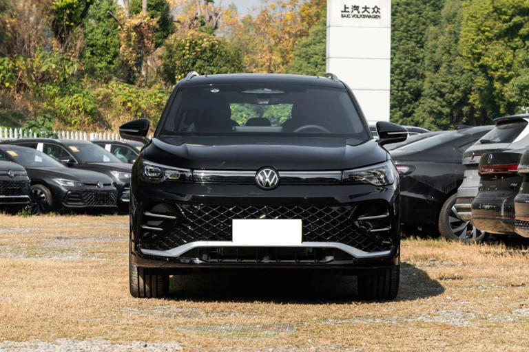 中型SUV对决：上汽大众途观L与上汽通用别克昂科威Plus，谁更合你心意？