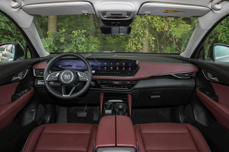 中型SUV对决：上汽大众途观L与上汽通用别克昂科威Plus，谁更合你心意？