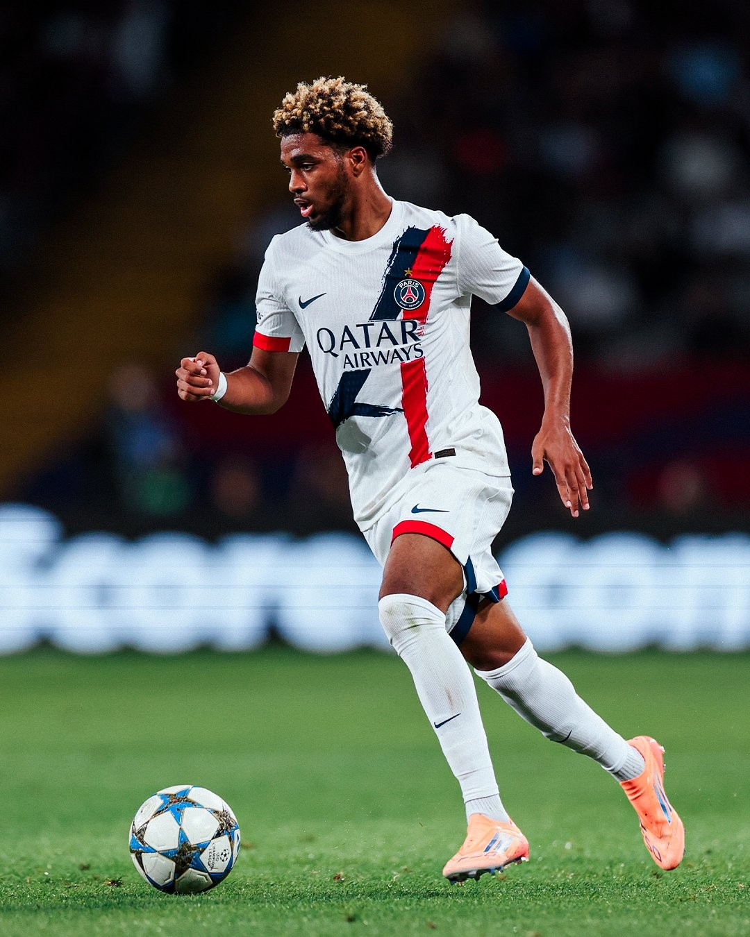 赛事解读:塞内加尔新援姆巴耶与马马杜-萨尔国家队首秀表现分析