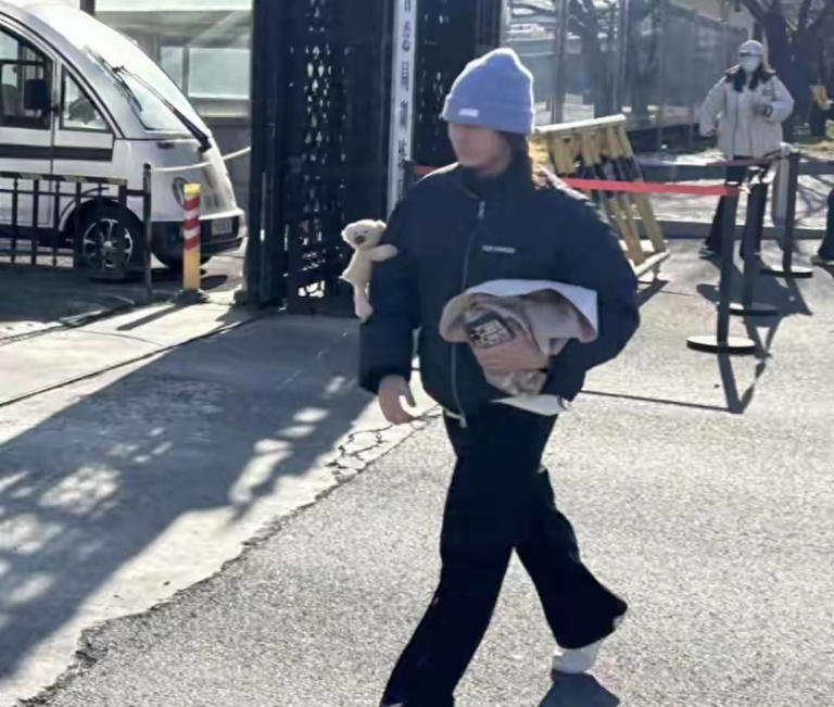 全红婵重返国家队，身高接近170，笑容满面留起长发，瘦了不少