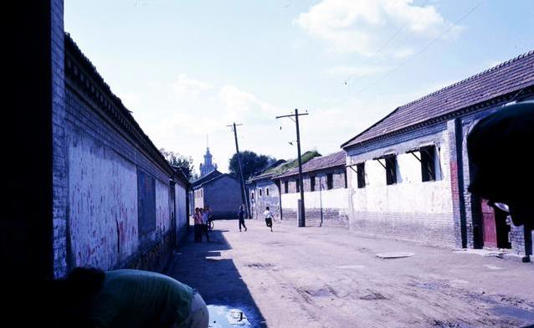 1973������͵͵���±�����ͬ��50��󿴵�ȴ���˳�Ĭ��