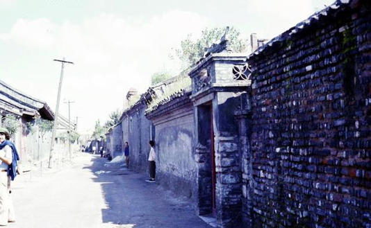 1973������͵͵���±�����ͬ��50��󿴵�ȴ���˳�Ĭ��