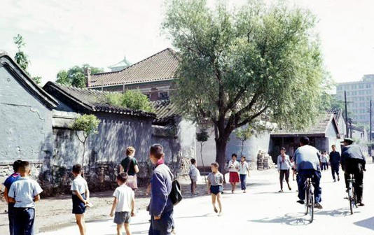 ����50��ǰ͵͵���µı�����ͬ