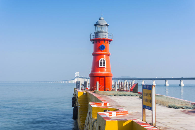 元旦去哪玩? 2026跨年小众旅行地推荐，适合冬日看海的8个浪漫海岛，快收好插图2