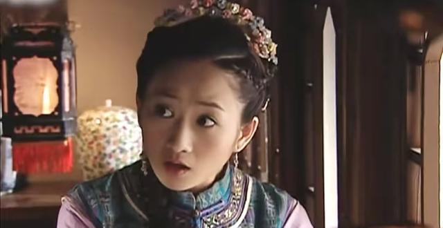 原来他们是姐弟！她带弟弟入圈，如今她无人问津，弟弟红透半边天