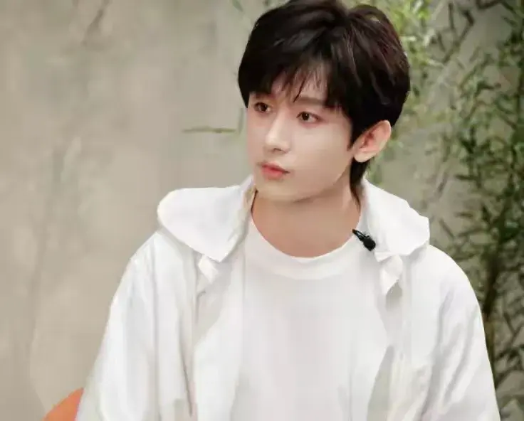 成毅太拼了！放着轻松剧不拍，死磕古装打戏遭罪