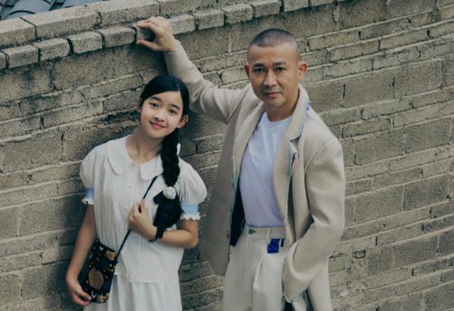 星三代演短剧，却碰上星二代的电视剧，一个被吐槽，一个被称赞