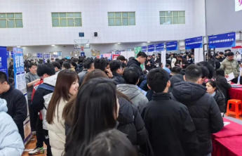 200余家企业携万岗揽才！驻济高校毕业生就业双选会走进山职