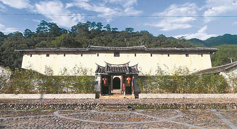 漳平泰安堡“前方后圆”