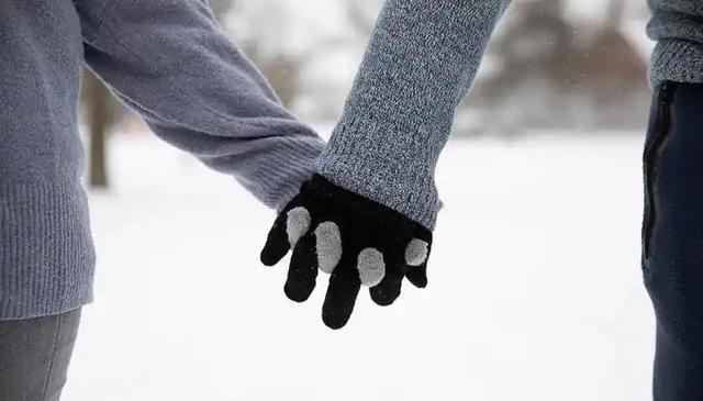 一定要戴手套！29岁男子10天离世，死亡率近100%：你我都在犯