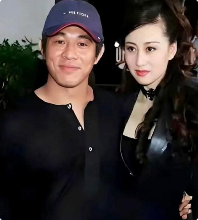 大女儿结婚仅送30万车，却将全部身家上交利智，李连杰偏心太明显？