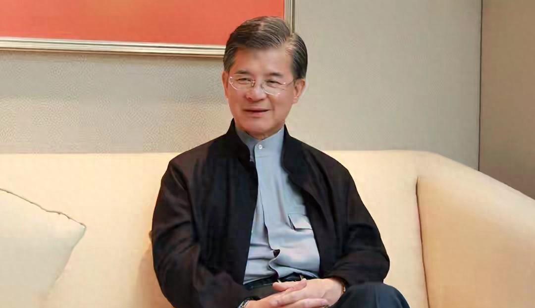 抛弃糟糠之妻的罗康瑞，被现实狠狠上了一课，儿女成为前妻的底气