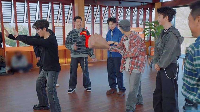 沈腾带不动陈哲远，撕开综艺嘉宾必须搞笑畸形规则