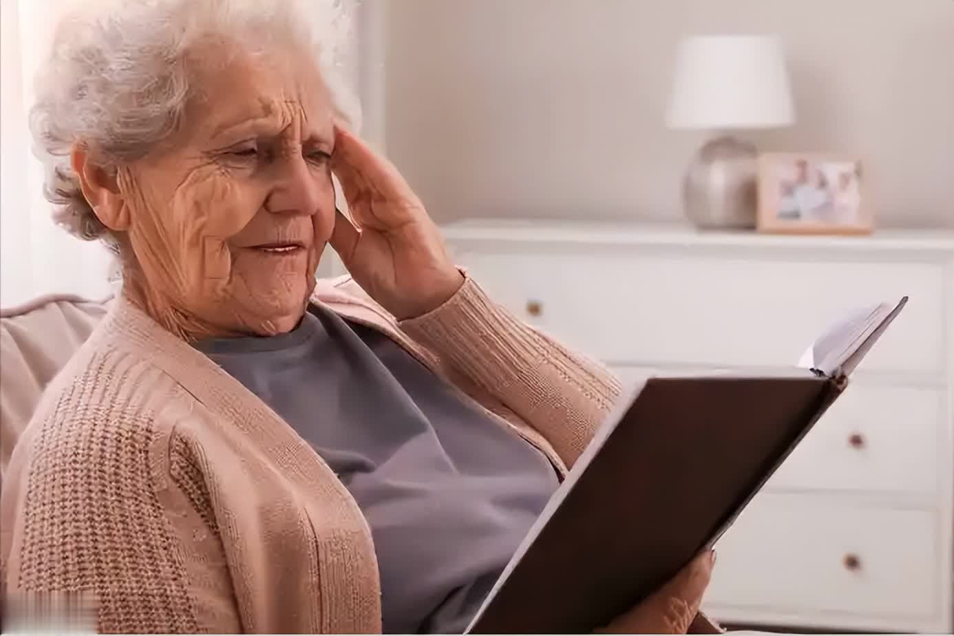 3个变老表现从午睡开始，一个没有说明还算年轻！