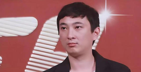 星爷熬到晚年仍不退休,王思聪潇洒度日:他们的活法你支持哪一种