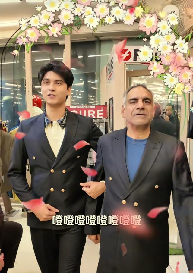 麦子将二姑的头像p到全家福曝光! 三姑的安排太暖心! 网友: 祝福