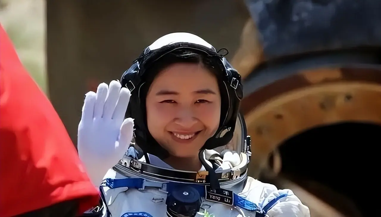 航天女侠刘洋：出征太空前夜丈夫撒下大谎人间蒸发，她却选择原谅