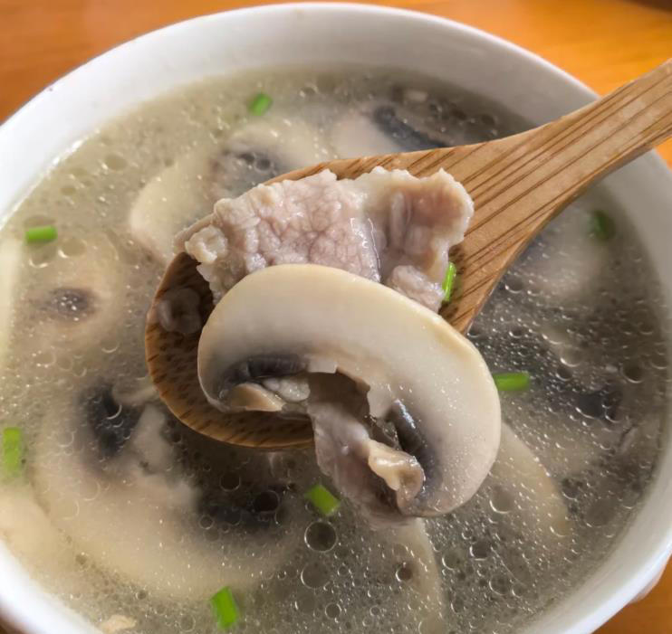 冬季喝汤，这汤要使劲吃! 汤鲜味美，补充营养，助力顺利过冬