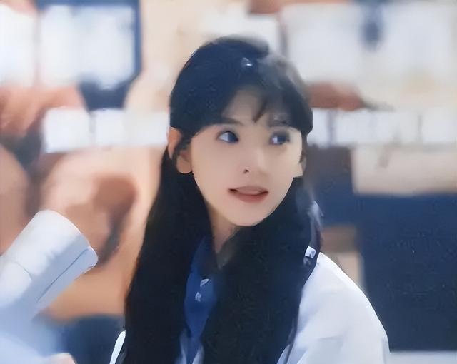 出道 9 年不敢休息，挣的钱全部用来填补家用，光鲜背后如此辛酸