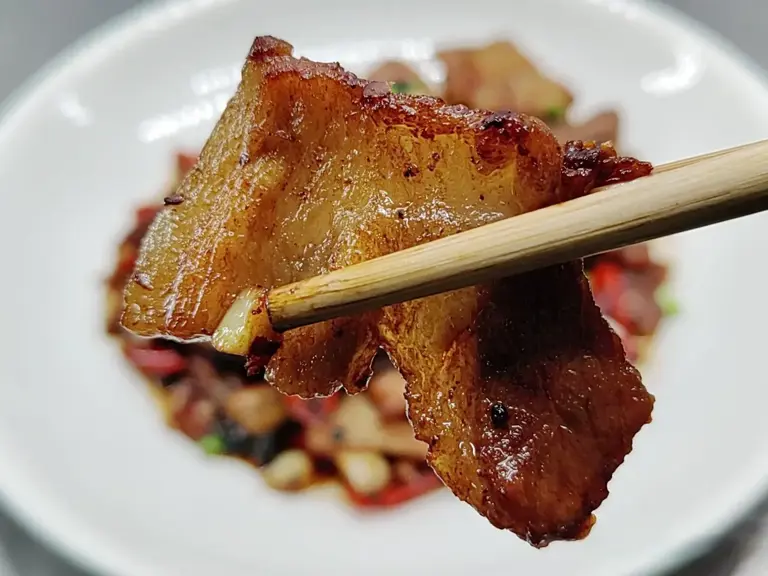 拍蒜五花肉，十分钟出锅，香浓入味，才是真正的下饭神器