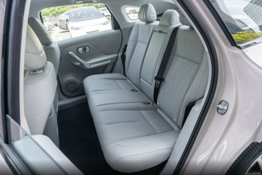 简评零跑B01：650km续航+宁德时代，标配8295芯片