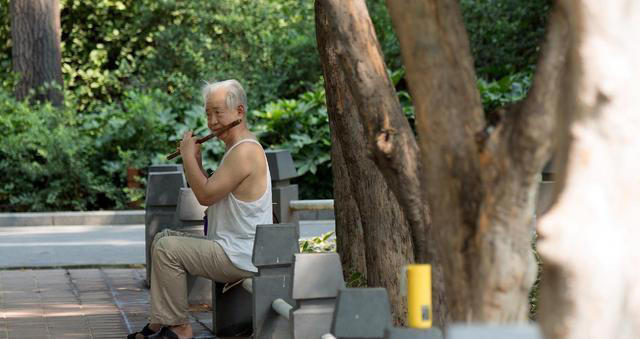 “人过七十，三事不想”，指的是哪三不想 过了70岁该如何养心 