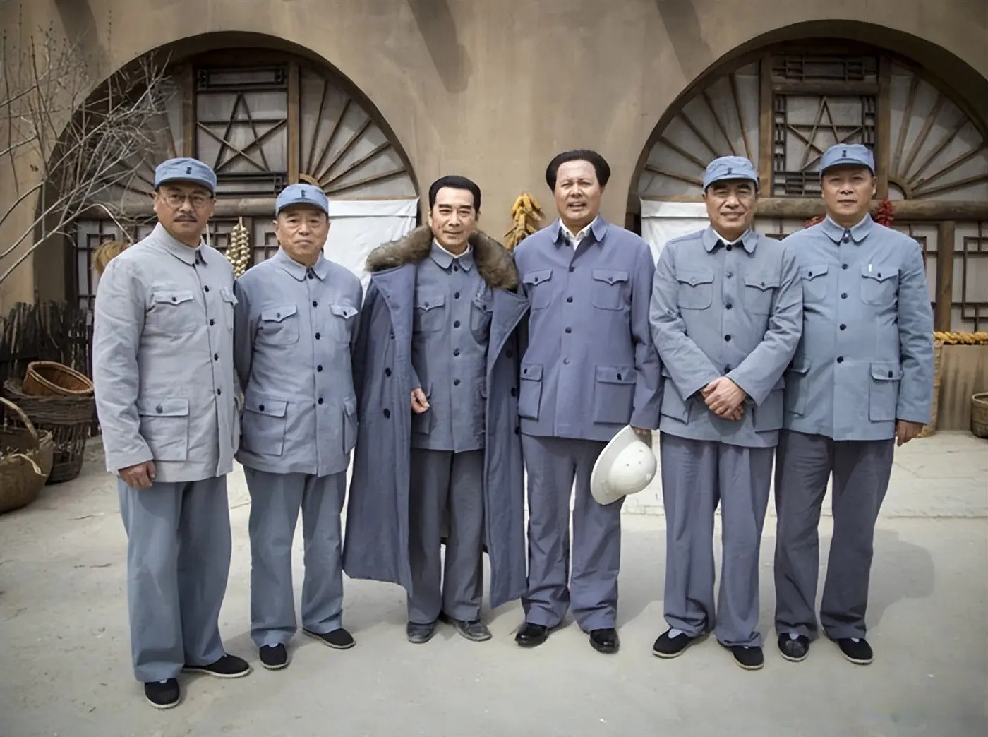 开年剧集大战打响! 三部大制作定档，谁能成为2026开年王炸?